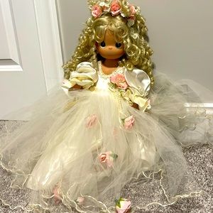 Precious Moments bride doll - blonde
